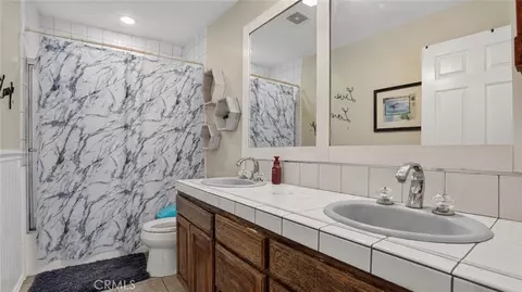 Bath - 3243 Yardley, Simi Valley, CA 93063 photo 2 of 5