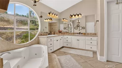 Bath - 3243 Yardley, Simi Valley, CA 93063 photo 3 of 5