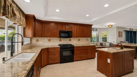 Kitchen - 3243 Yardley, Simi Valley, CA 93063 photo 3 of 3