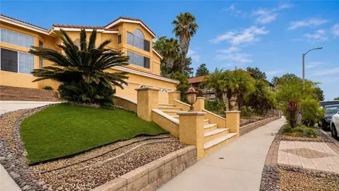 Exterior - 3243 Yardley, Simi Valley, CA 93063 photo 3 of 18
