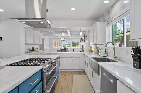 Kitchen - 1015 Summit, Crestline, CA 92325 photo 7 of 7