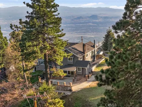 Exterior - 1015 Summit, Crestline, CA 92325 photo 4 of 4