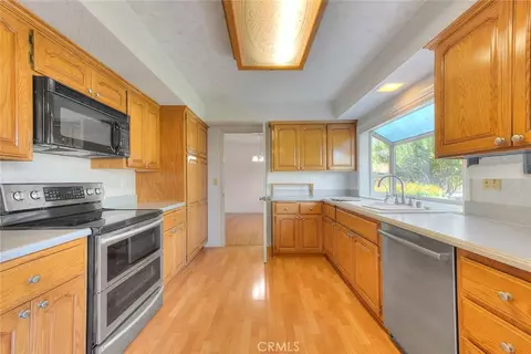 13425 Mistletoe, Chino, CA 91710 photo 11