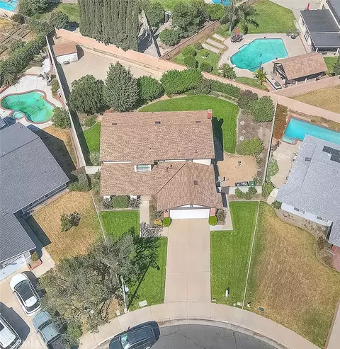 13425 Mistletoe, Chino, CA 91710 photo 3