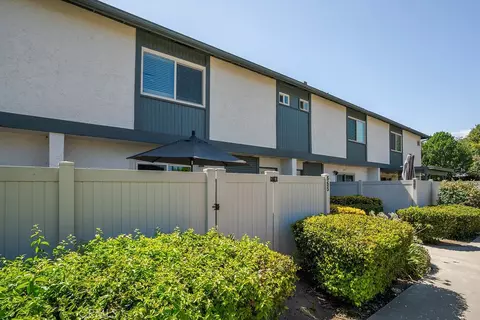 Exterior - 555 D, Upland, CA 91786 photo 1 of 10