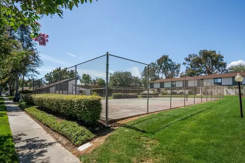 Exterior - 555 D, Upland, CA 91786 photo 5 of 9