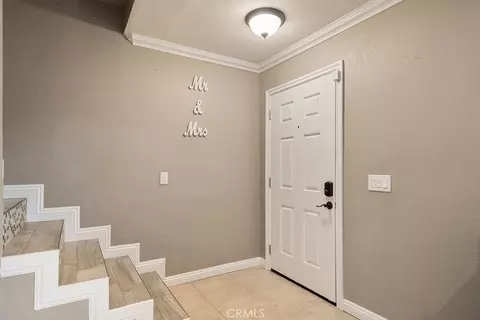 Entry Way - 555 D, Upland, CA 91786 photo 1 of 2