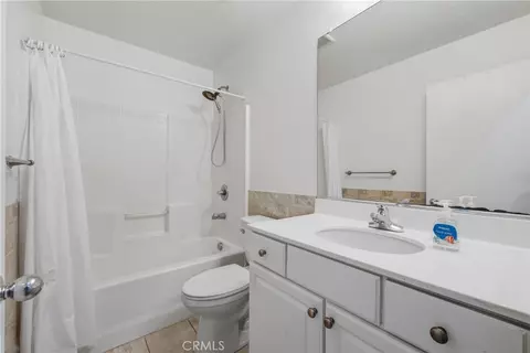Bath - 2180 Stonewood, Mentone, CA 92359 photo 1 of 7