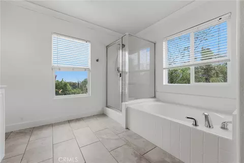 Bath - 2180 Stonewood, Mentone, CA 92359 photo 6 of 7