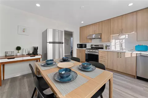 Dining - 332 El Sur, Monrovia, CA 91016 photo 1 of 3
