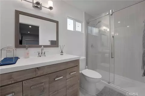 Bath - 332 El Sur, Monrovia, CA 91016 photo 3 of 3