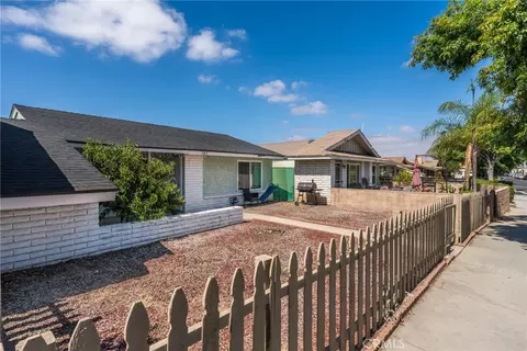 385 E Stetson, Hemet, CA 92543 photo 3