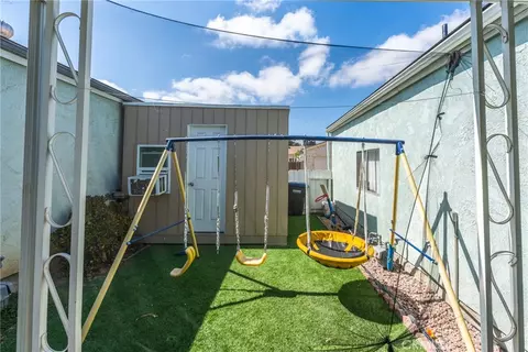 385 E Stetson, Hemet, CA 92543 photo 24