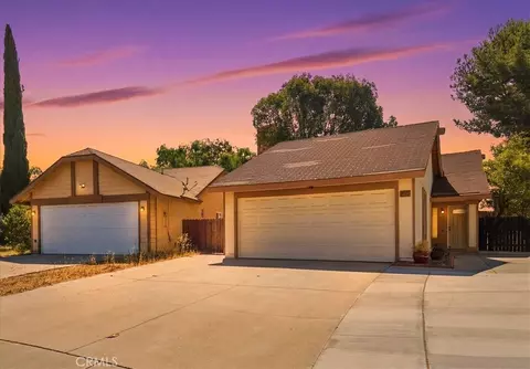 12348 Hythe, Moreno Valley, CA 92557