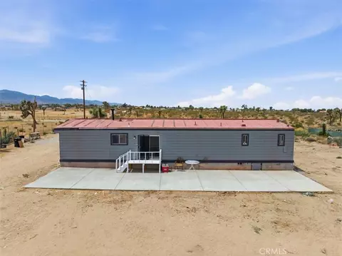 13475 Ailanthus, Phelan, CA 92371