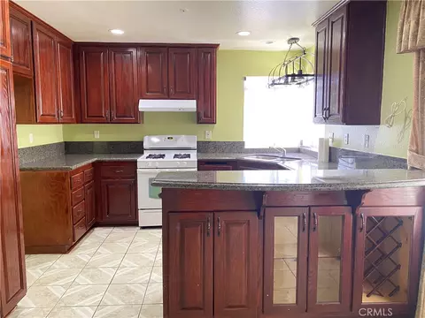 11720 Malagon Dr, Fontana, CA 92337 photo 10