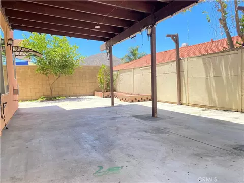 11720 Malagon Dr, Fontana, CA 92337 photo 21