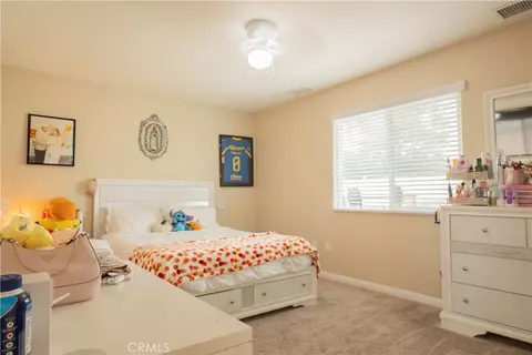 Bedroom - 9220 Jacaranda, Hesperia, CA 92345 photo 1 of 5
