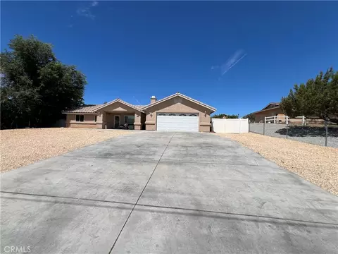 9220 Jacaranda, Hesperia, CA 92345 photo 2