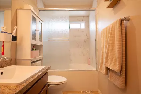 Bath - 9220 Jacaranda, Hesperia, CA 92345 photo 2 of 2