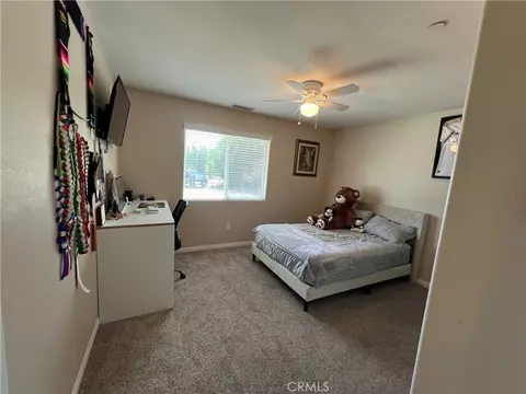 9220 Jacaranda, Hesperia, CA 92345 photo 16