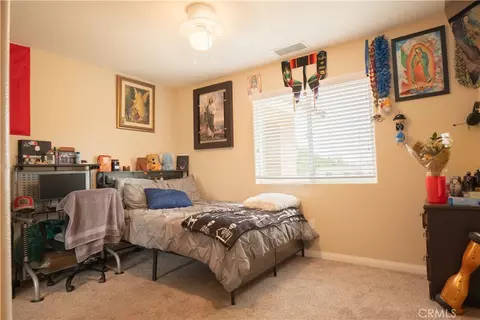 Bedroom - 9220 Jacaranda, Hesperia, CA 92345 photo 2 of 5