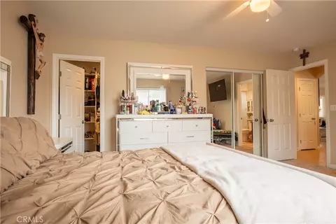 Bedroom - 9220 Jacaranda, Hesperia, CA 92345 photo 4 of 5