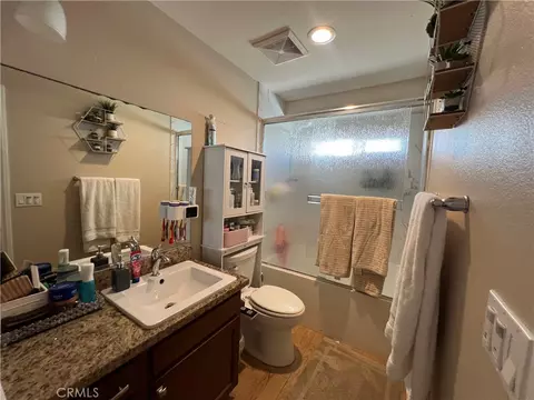9220 Jacaranda, Hesperia, CA 92345 photo 19