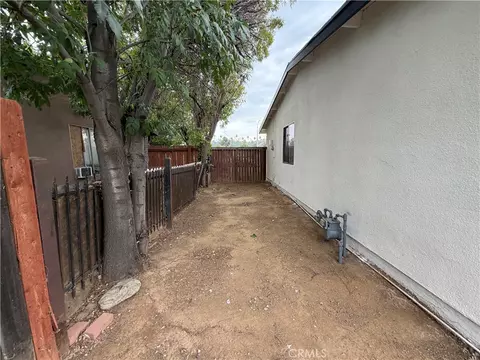 Exterior - 7335 Lydia Ave, Riverside, CA 92504 photo 7 of 9