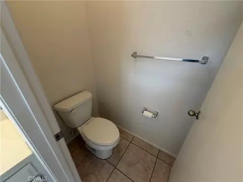 Bath - 12840 December Ct, Riverside, CA 92503 photo 7 of 7