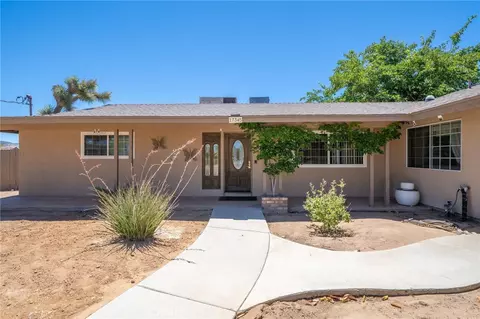 Exterior - 17345 Vista St, Hesperia, CA 92345 photo 3 of 22