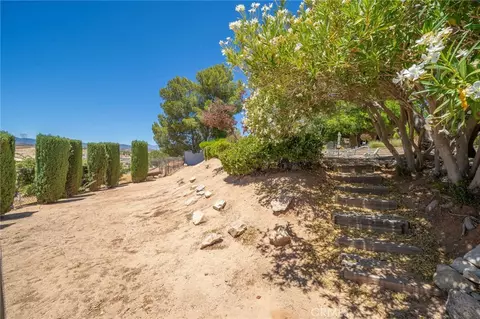 Exterior - 17345 Vista St, Hesperia, CA 92345 photo 19 of 22