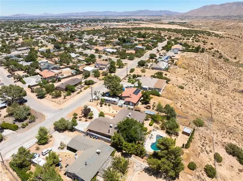 View/Area - 17345 Vista St, Hesperia, CA 92345 photo 8 of 13