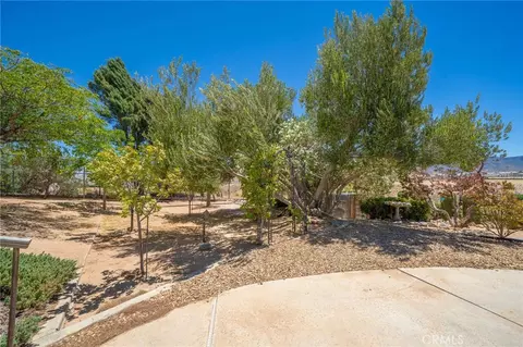 Exterior - 17345 Vista St, Hesperia, CA 92345 photo 15 of 22