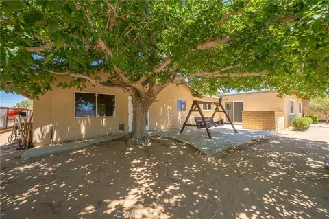 Exterior - 17345 Vista St, Hesperia, CA 92345 photo 10 of 22