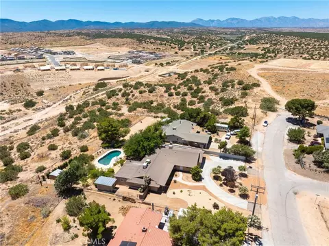 View/Area - 17345 Vista St, Hesperia, CA 92345 photo 11 of 13