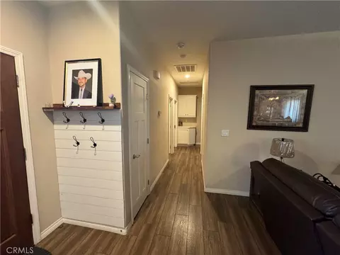 Entry Way - 21832 Thunderbird, Apple Valley, CA 92307 photo 1 of 2