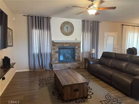 Living - 21832 Thunderbird, Apple Valley, CA 92307 photo 1 of 1