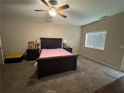 Bedroom - 21832 Thunderbird, Apple Valley, CA 92307 photo 4 of 4
