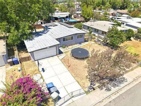 View/Area - 3510 Mckenzie, Riverside, CA 92503 photo 1 of 8