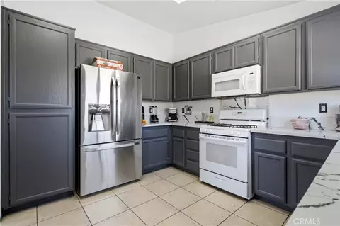 Kitchen - 14513 Palm St, Adelanto, CA 92301 photo 3 of 3