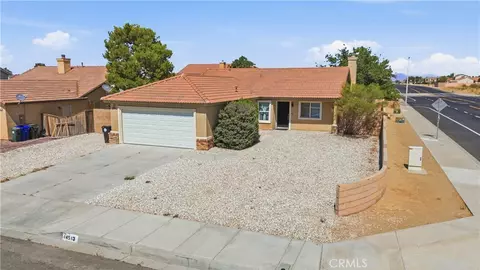 Exterior - 14513 Palm St, Adelanto, CA 92301 photo 2 of 6