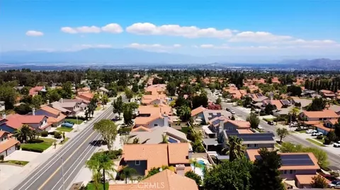 View/Area - 2391 Mangular Ave, Corona, CA 92882 photo 4 of 4