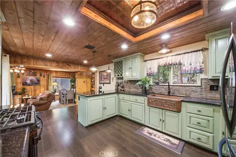 Kitchen - 9160 Coffey, Forest Falls, CA 92339 photo 1 of 4