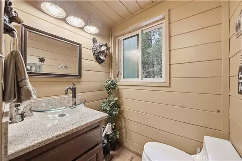 Bath - 9160 Coffey, Forest Falls, CA 92339 photo 3 of 3