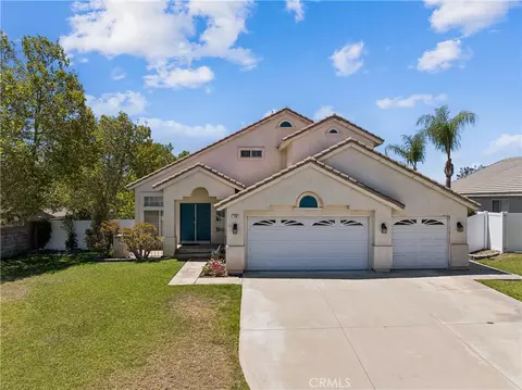 2709 W Buena Vista Dr, Rialto, CA 92377