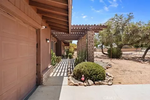 19801 Talihina, Apple Valley, CA 92307 photo 3