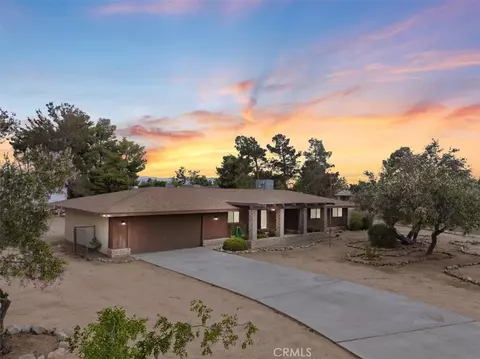 19801 Talihina, Apple Valley, CA 92307 photo 28