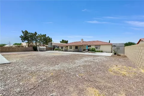 13931 Falling Leaf Rd, Apple Valley, CA 92307 photo 36