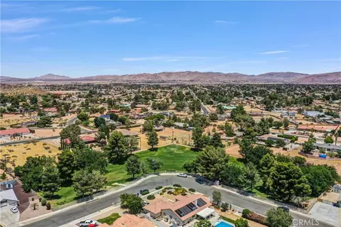 13931 Falling Leaf Rd, Apple Valley, CA 92307 photo 49